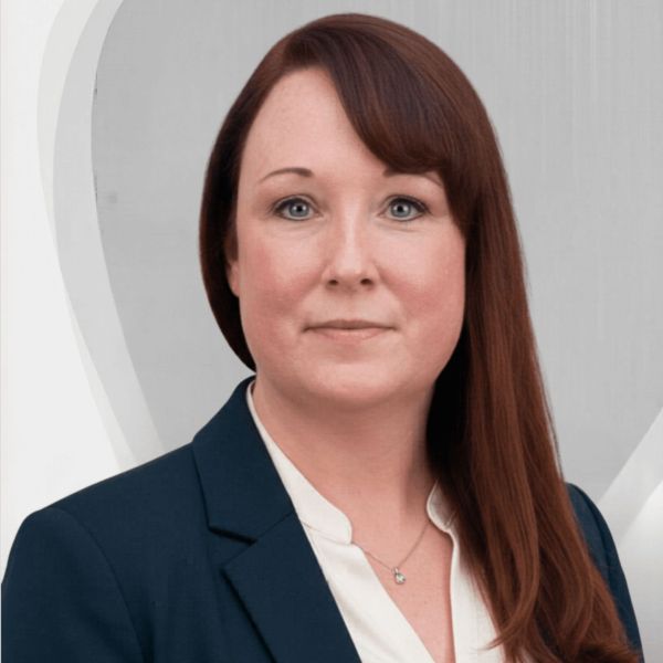 Jen Lee - Headshot_edit_crop_934_934